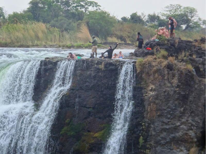 devils pool zambia cascate vittoria adrenalina attivitià cosa fare cascate vittoria attività